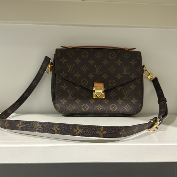 Louis Vuitton pochette metis - Picture 2 of 5